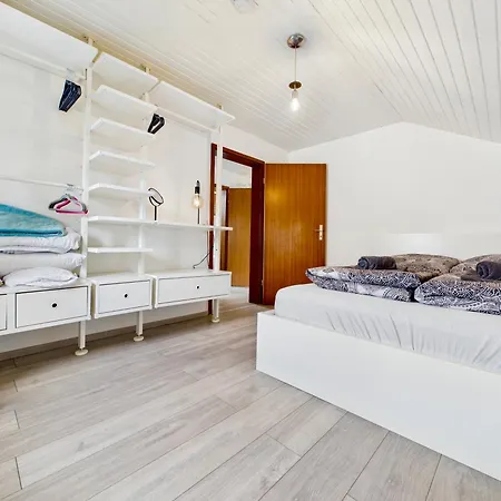 Dg-ferienwohnung Naehe Legoland, Mit Grosser Terrasse *