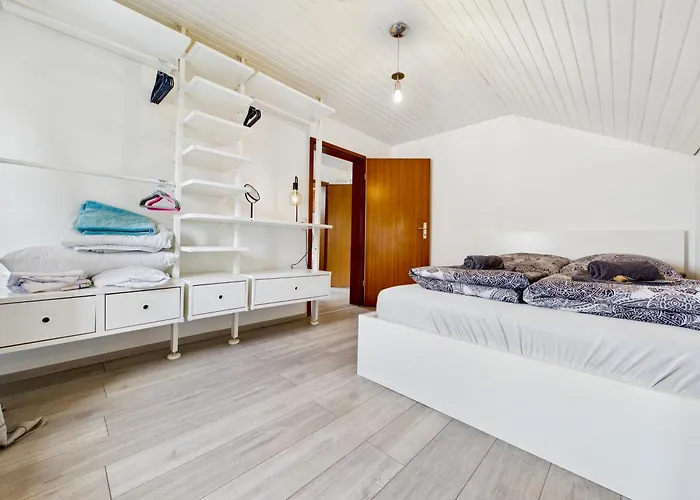 Dg-ferienwohnung Naehe Legoland, Mit Grosser Terrasse *